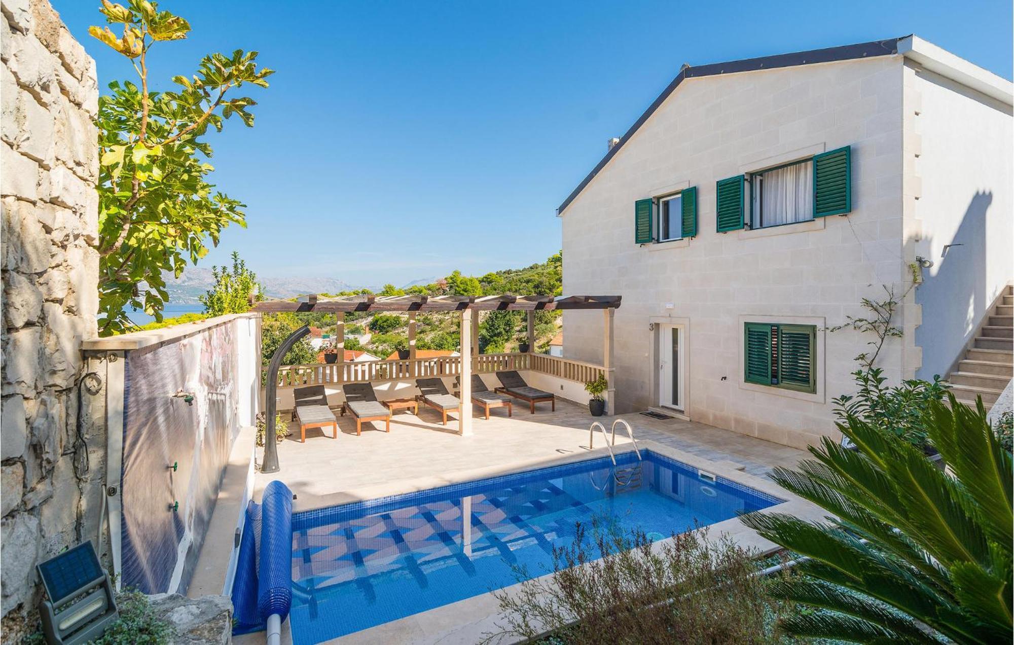 Nice Home In Postira With Outdoor Swimming Pool Bagian luar foto