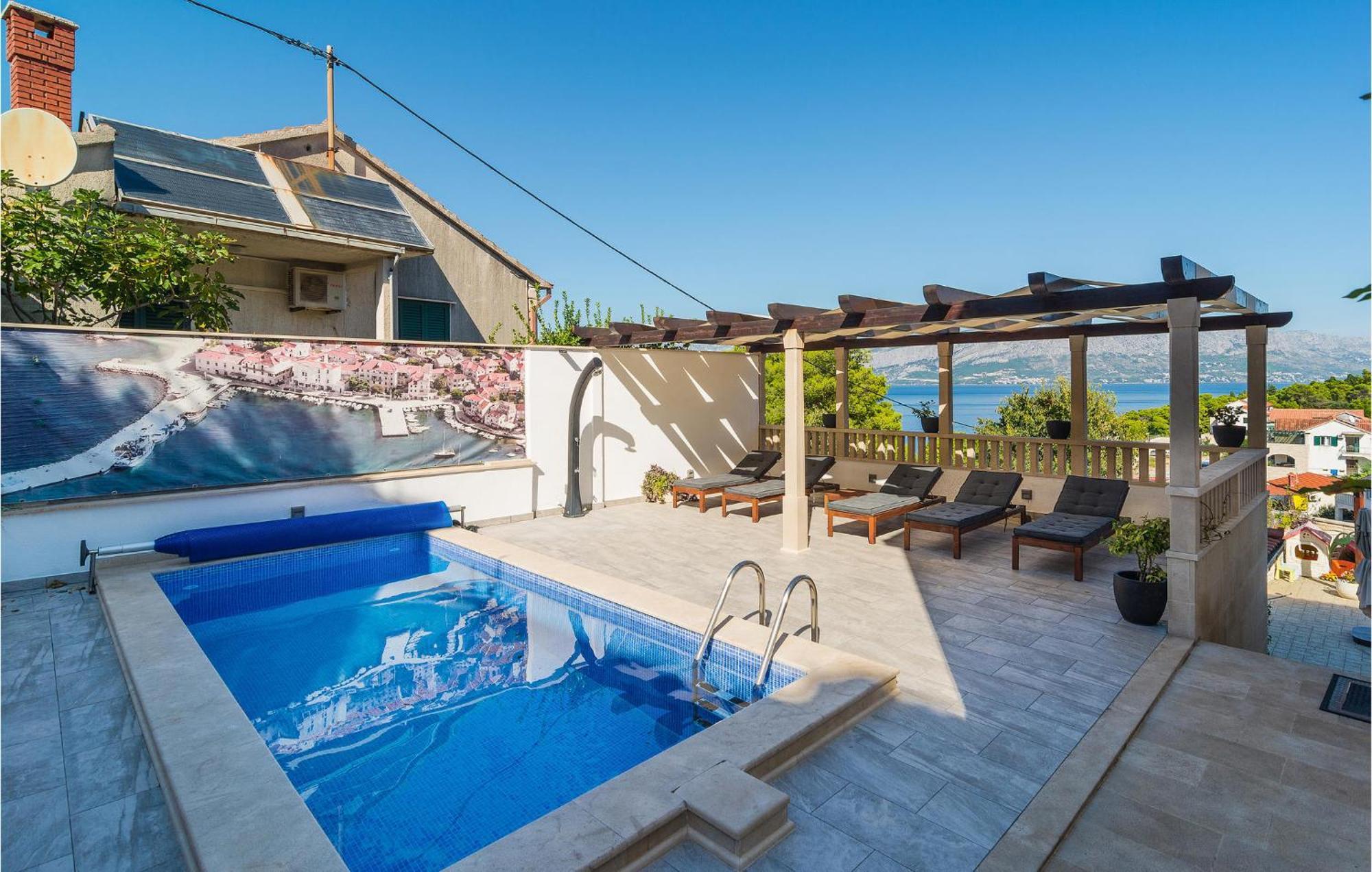 Nice Home In Postira With Outdoor Swimming Pool Bagian luar foto